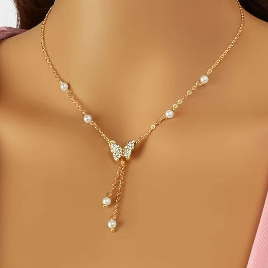 Pearl Butterfly – Halsband i Guldfärg med Pärla
